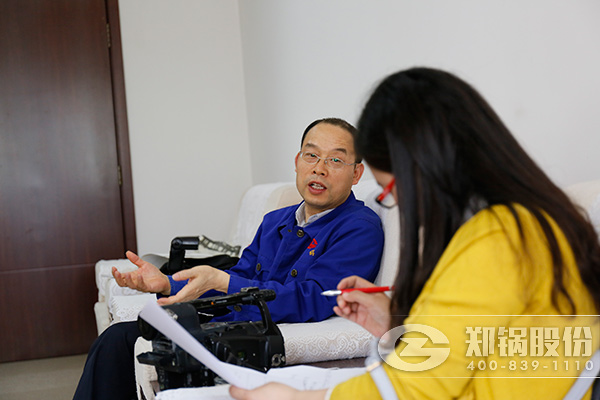 大宝娱乐手艺总监贾金岭接受劳模风范栏目采访
